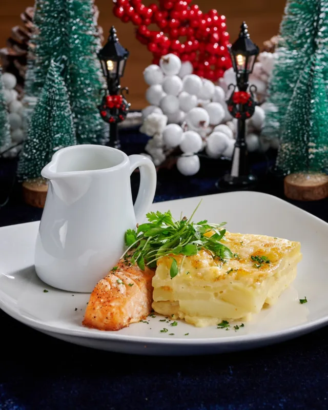 The food you’ll be talking about all Christmas 🎄

Christmas party season is a chance to sit down, slow down and enjoy good food with good company.

At Wycombe Heights, your Christmas party night begins with Prosecco on arrival, followed by a delicious three-course Christmas dinner, before the music takes over and the dancing continues until 12.30am.

A little festive indulgence, a table full of good food and an evening to enjoy together.

#WycombeHeights #ChristmasPartyNights #ChristmasFood #BuckinghamshireChristmas #Christmas2026